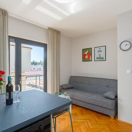 Apartment Oleandar 포레치 외부 사진