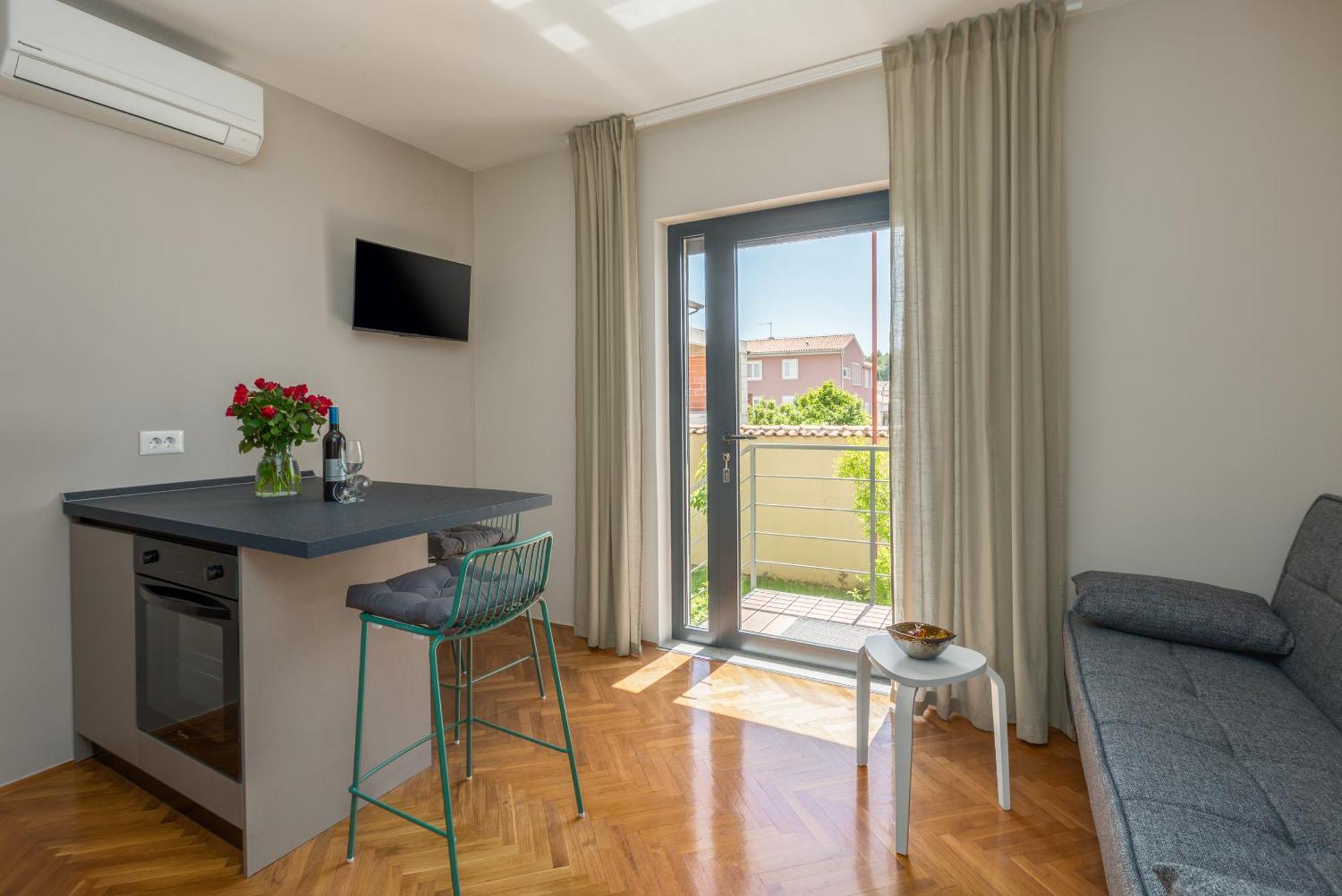 Apartment Oleandar 포레치 외부 사진