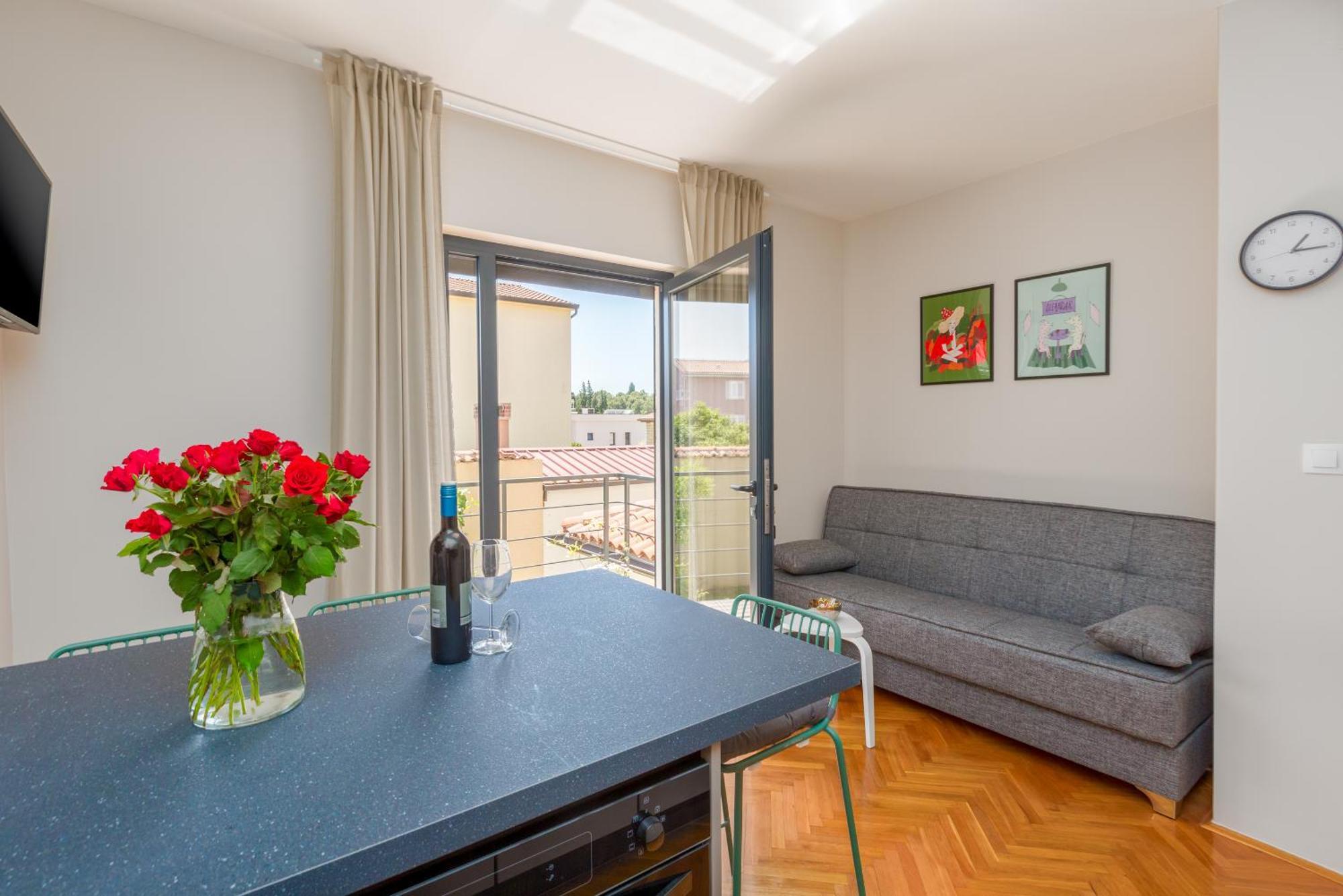 Apartment Oleandar 포레치 외부 사진